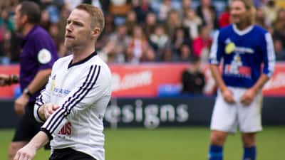 Sänger Ronan Keating, der sich als Mr. Mic bei The Masked Singer 2026 entpuppte