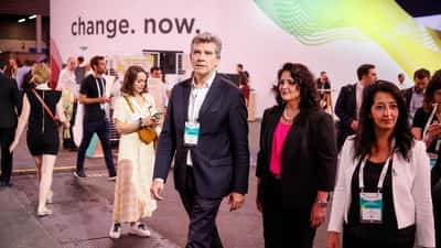 Montebourg à l'Assemblée nationale : les freins à la réindustrialisation et leurs impacts sur votre entreprise
