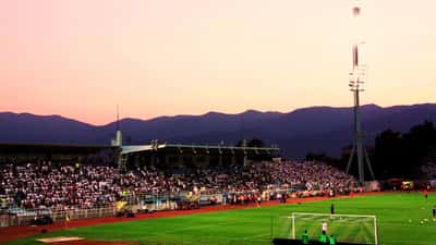 Tomma läktare på Kantrida stadion i Rijeka – Kroatien mot England i UEFA Nations League 2026