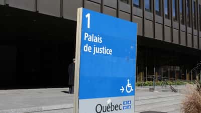 Palais de Justice de Montreal, Quebec courthouse stone facade and entrance pillars