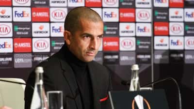 Sabri Lamouchi som tränare för Rennes under en Europa League-match 2018, nu sparkad som Tunisiens förbundskapten under VM 2026