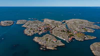 Drönarbild över Flatholmen i Tjörns skärgård
