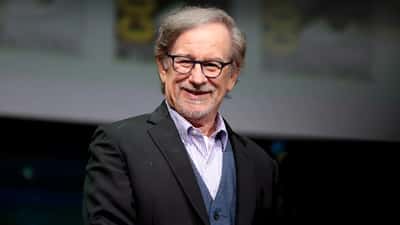 Spielberg a 79 anni lancia Disclosure Day: cosa ci insegna sulla gestione della carriera professionale
