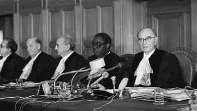 Internationaal Gerechtshof gebouw Den Haag rechtszaal Nederland