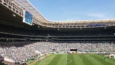 Torcedores do Palmeiras no Allianz Parque durante partida pelo Brasileirão