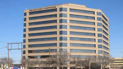 Juzgado del Condado de Midland, Texas, sede de los procesos de compensación a víctimas