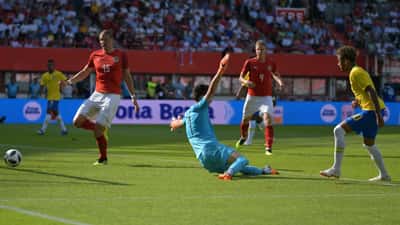 Jogadores de futebol em partida pela Copa Sul-Americana 2026