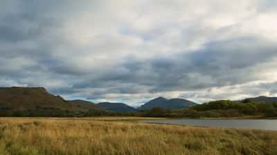 Château de Kilchurn et paysage du Loch Awe en Écosse, décor emblématique d'Outlander