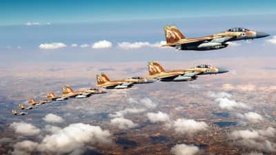 Avions de chasse israéliens en route vers l'Iran, conflit Moyen-Orient 2025