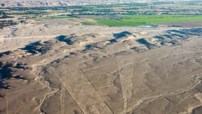 Vue aérienne des lignes de Nazca au Pérou, site de la catastrophe aérienne du 1er août 2026