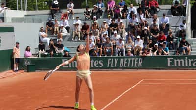 Elsa Jacquemot, prodige du tennis français : comment les jeunes champions concilient sport de haut niveau et scolarité ?