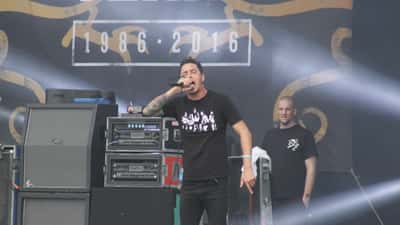 Lou Koller, chanteur de Sick of It All, sur scène au Hellfest 2016