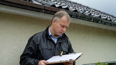 Super El Niño uhkaa Suomen kesää 2026 – näin suojaat kotisi äärioloilta