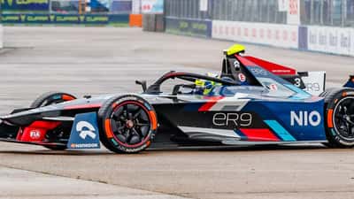 Electric racing car at Formula E World Championship, illustrating the hybrid motorsport technology reshaping Australian car servicing in 2026