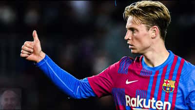 Frenkie de Jong i Barcelona-tröja under träningsspel 2026