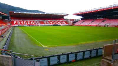 Brann Stadion i Bergen sett utenfra – arena og nærområde på kampdag