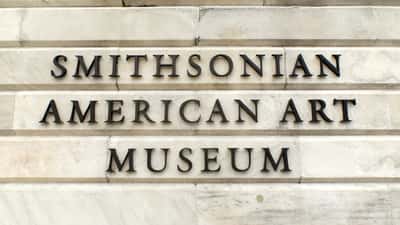 Façade du Smithsonian American Art Museum à Washington DC, musée américain touché par les coupes budgétaires 2026