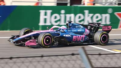 Pierre Gasly al volante della Alpine durante le qualifiche del Gran Premio di Cina 2026
