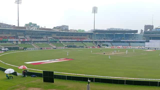 Bangladeschische Cricketspieler im Test-Match-Einsatz