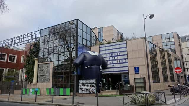 Siège de la Fédération Française de Football à Paris, bâtiment officiel de la FFF