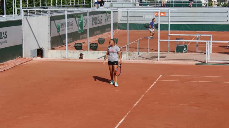 Diana Shnaider competing at Roland Garros 2023