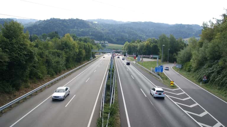 Kontrollstelle am A14 Pfändertunnel – ASFINAG erfasst Kennzeichen digital