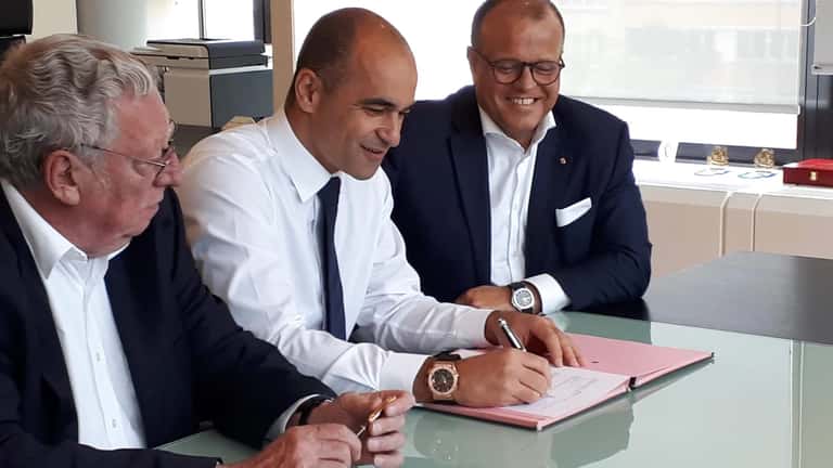 Roberto Martínez em conferência de imprensa após renovação de contrato