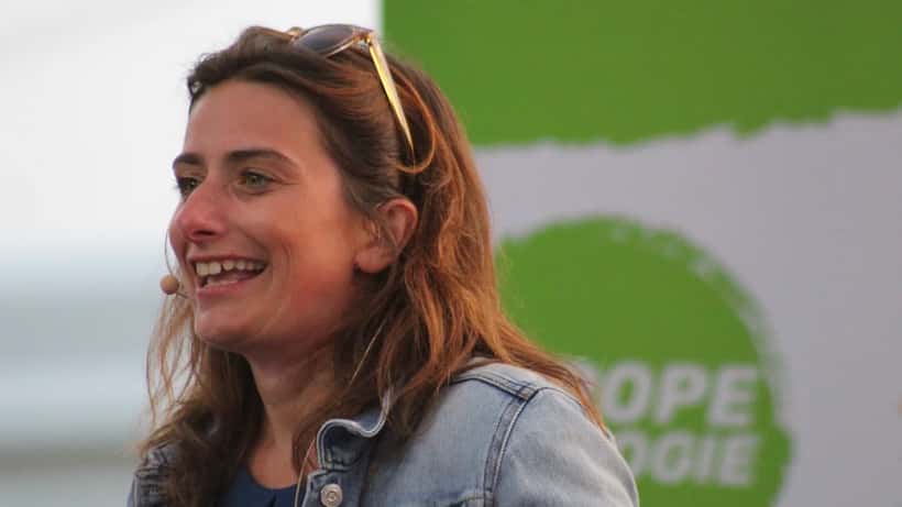 Marine Tondelier, secrétaire nationale des Écologistes, lors d'une conférence de presse