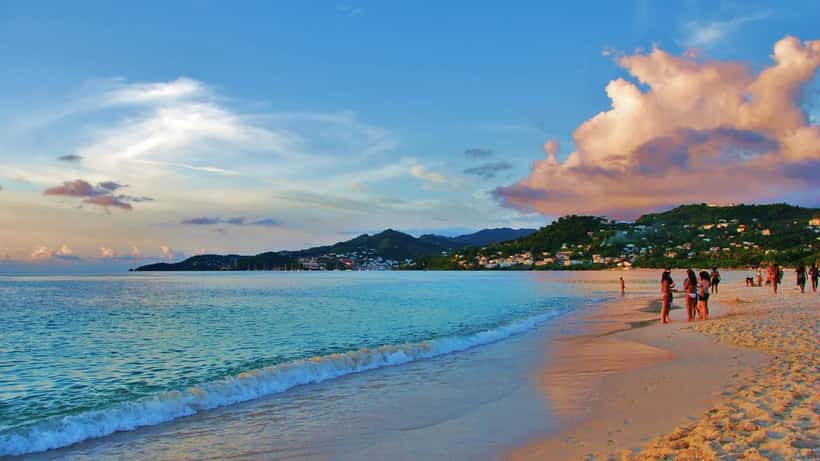 Playa de Grand Anse en Granada, Caribe, escenario de la desaparición de Elizabeth Waddell el 22 de julio de 2026