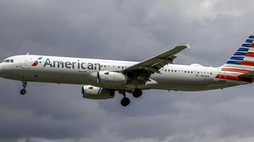 Un Airbus A321 d'American Airlines au décollage – l'A321XLR opère désormais des vols transatlantiques de 9 heures