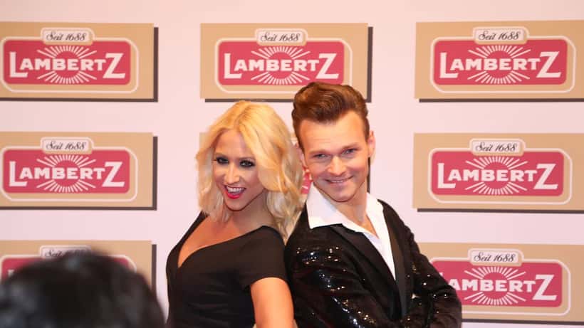 Profitänzerin Kathrin Menzinger bei einer Tanzshow