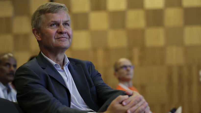 Erik Solheim taler på arrangement, norsk politiker og tidligere UNEP-direktør