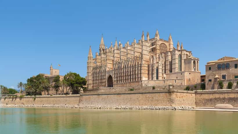 Cathédrale de Palma de Majorque vue depuis le Parque del Mar, Mallorca