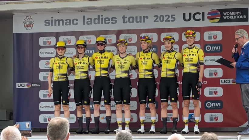 Lieke Nooijen en Team Visma Lease a Bike bij de Ladies Tour 2025