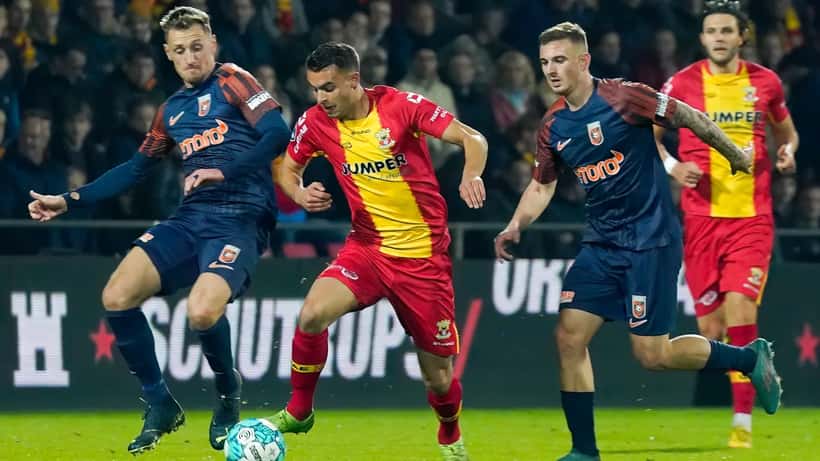 Vitesse voetbalwedstrijd in GelreDome stadion Arnhem