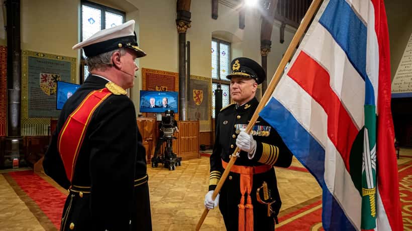 Generaal Onno Eichelsheim tijdens commando-overdracht bij de Ridderzaal, Den Haag — Defensienota 2026