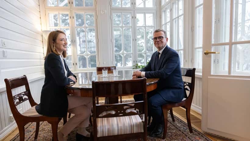 Pääministeri Petteri Orpo ja Euroopan parlamentin puhemies Roberta Metsola Helsingissä huhtikuussa 2026