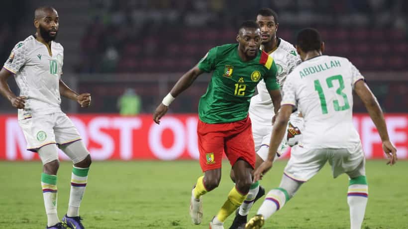 Karl Toko Ekambi, attaquant international camerounais, en action sur le terrain
