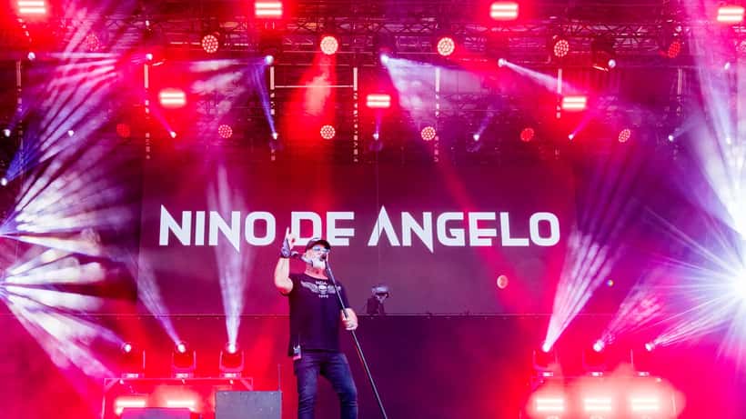 Nino de Angelo live auf der Bühne beim Alpen Flair Festival 2025