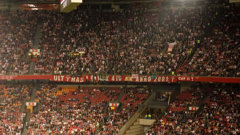 Ajax-supporters in het Amsterdam ArenA stadion tijdens een wedstrijd