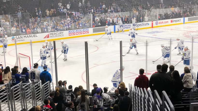 Partisans des Maple Leafs de Toronto lors d'un match au Centre Scotiabank