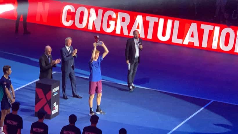 Jannik Sinner dopo la vittoria alle NextGen ATP Finals di Milano