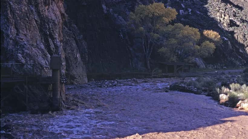 Inondation dans Bright Angel Canyon au Grand Canyon National Park