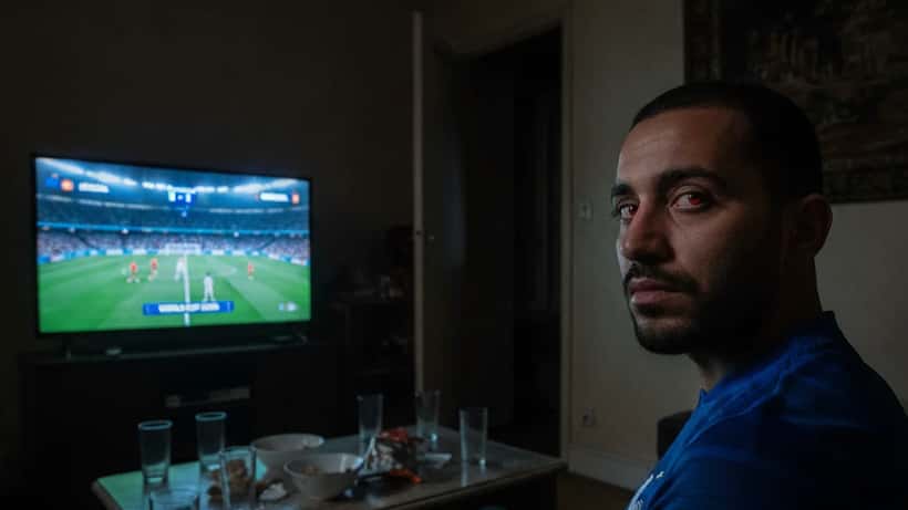 Ballon officiel Trionda du Mondial FIFA 2026 sur fond de nuit, symbolisant les matches nocturnes Sénégal-Maroc