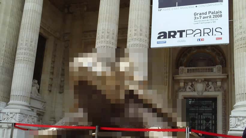 La foire Art Paris au Grand Palais de Paris, vue d'ensemble des galeries d'art moderne et contemporain