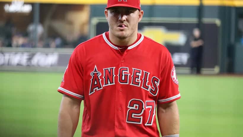 Mike Trout, joueur des Angels de Los Angeles, en action lors d'un match de baseball MLB