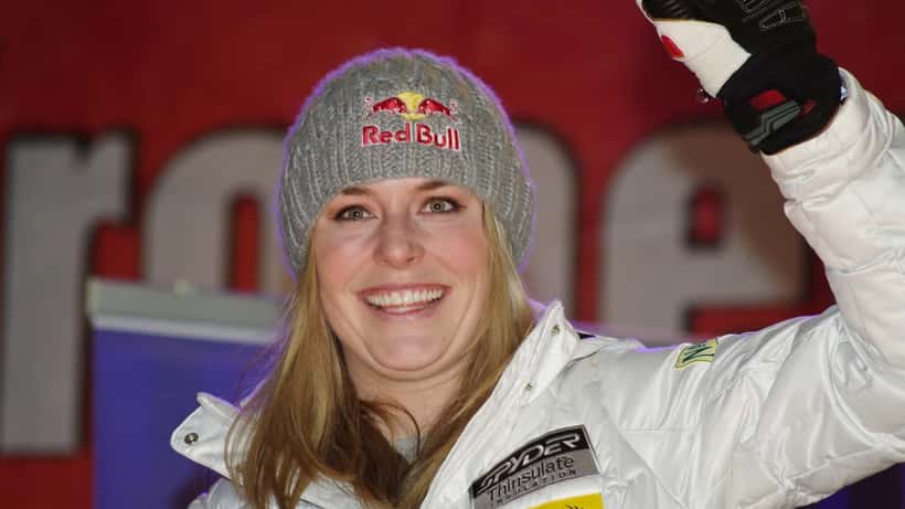 Lindsey Vonn alppihiihdossa kilpailussa – polvivammat ja urheilu-ura
