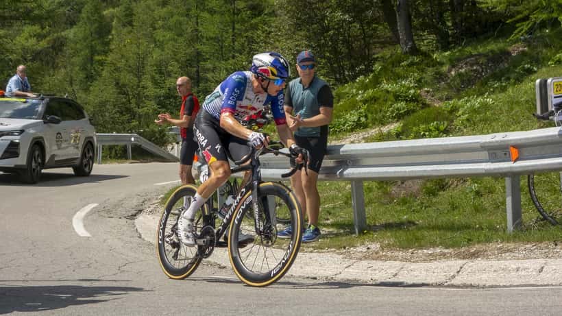 Florian Lipowitz Red Bull-BORA-Hansgrohe beim Anstieg auf den Vrsic Pass Tour of Slovenia 2026