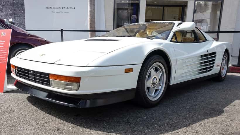 Iconische Ferrari Testarossa geassocieerd met de Miami Vice televisieserie
