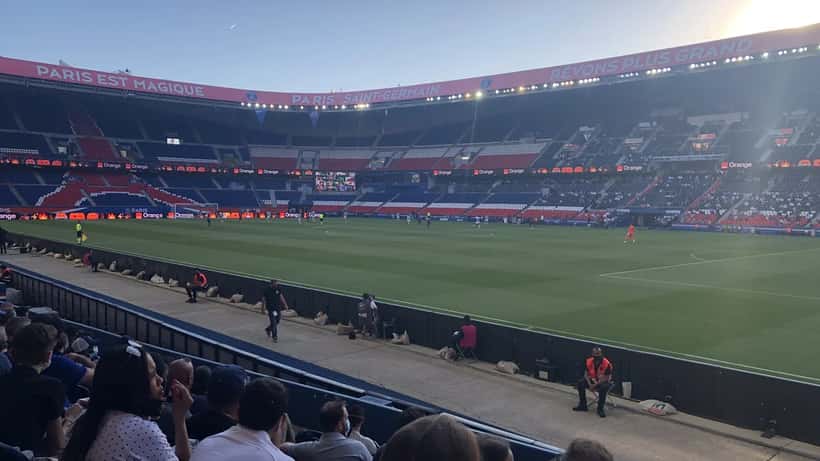 PSG-spillere i aktion på Parc des Princes under Champions League-kamp
